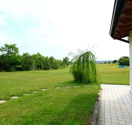 Bed & Breakfast Campovolo